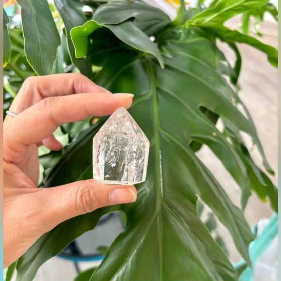 Clear Quartz Tower - Picture 3 of 5